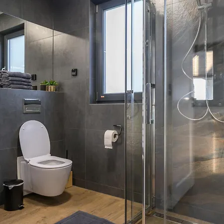 Domino-domek 1 크로시엔코