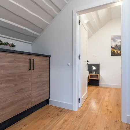 Domino-domek 1 펜션 크로시엔코